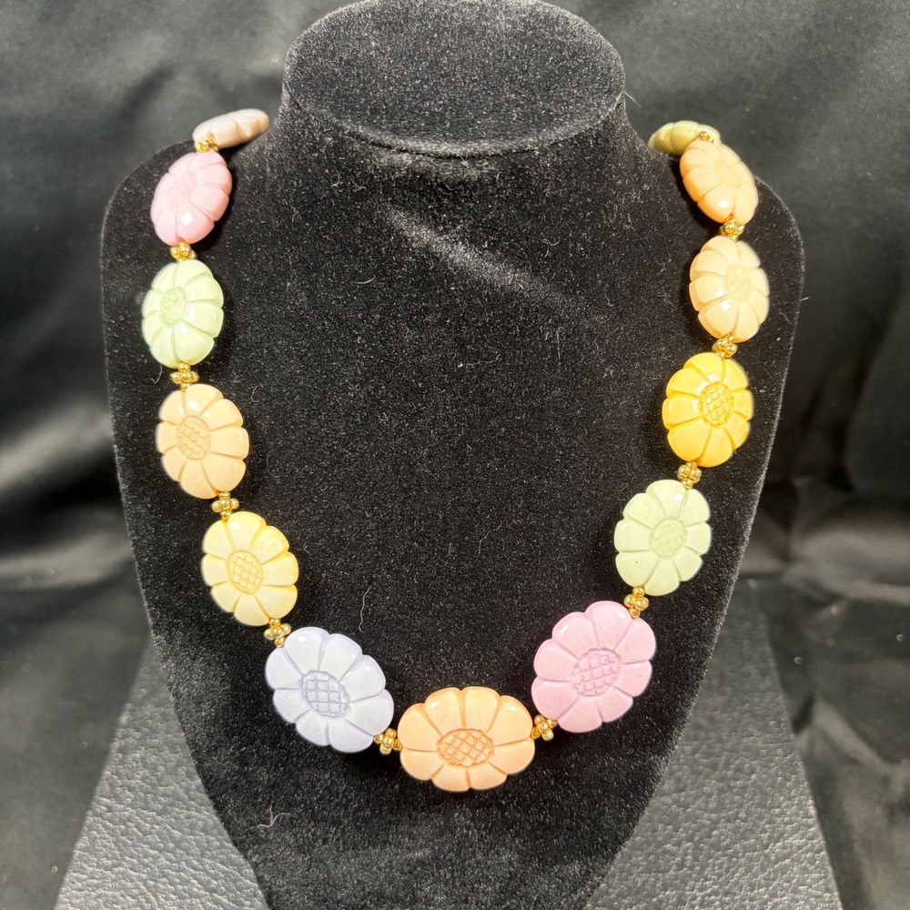 Vintage Hong Kong Lucite Flower Necklace Pastel Carved Beads Mid Century 15.5"